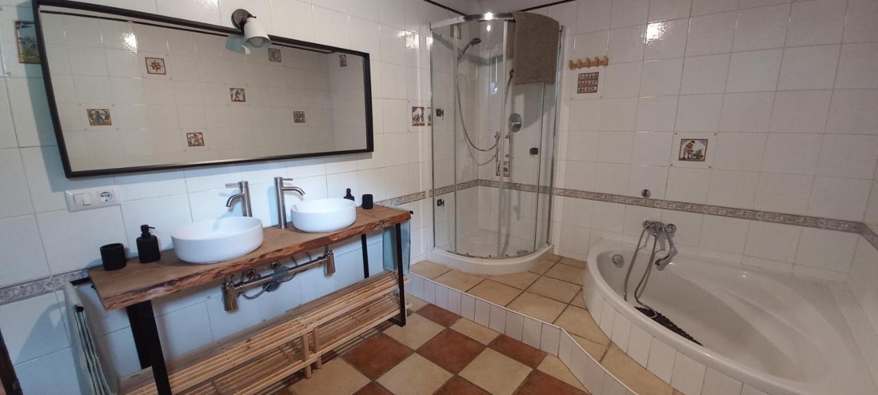 Willa La Fabrica De Targarona San Pedro de Torelló Zewnętrze zdjęcie